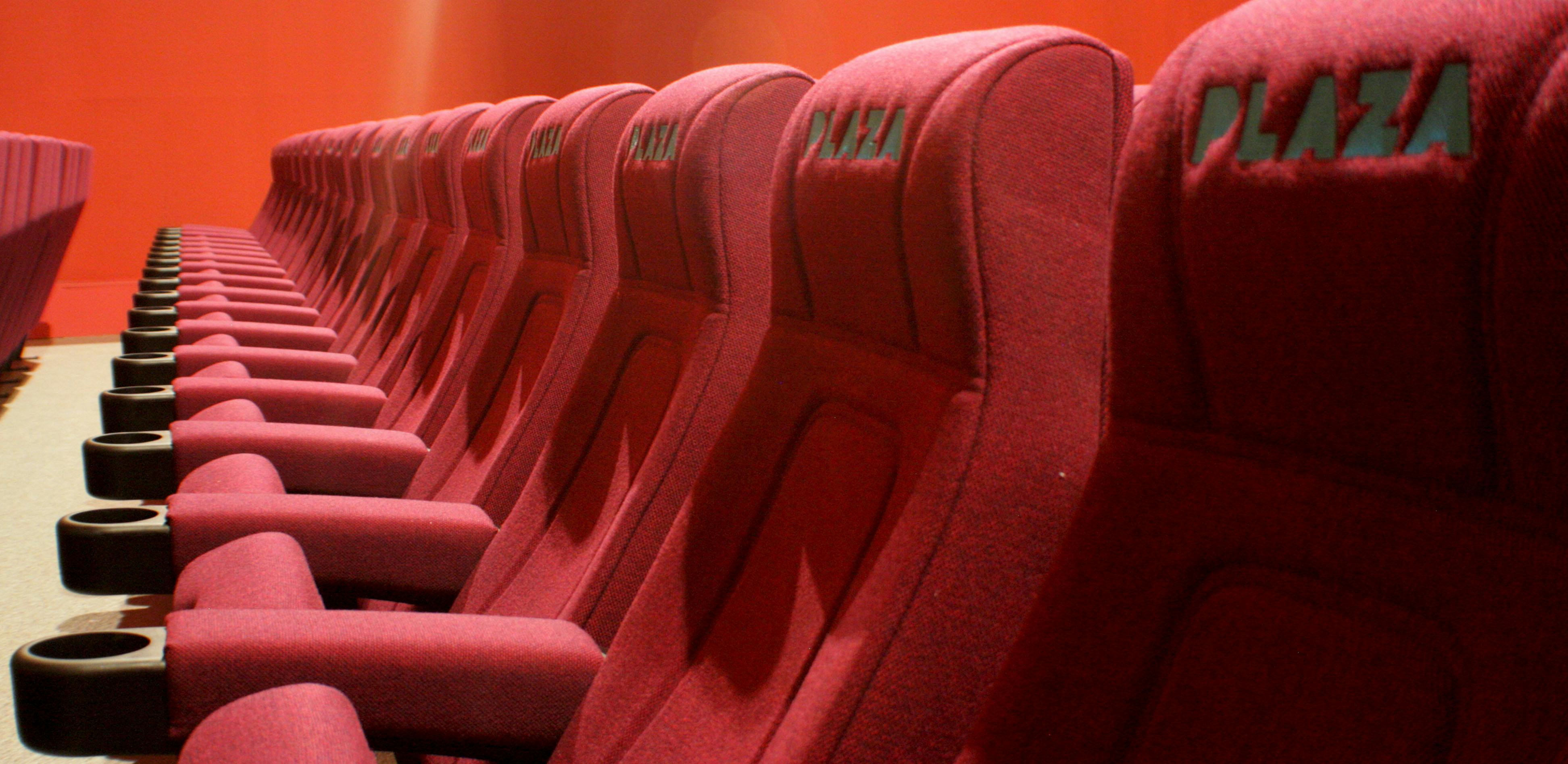 Plaza Cinema 14 Oxnard - kzfqkcg
